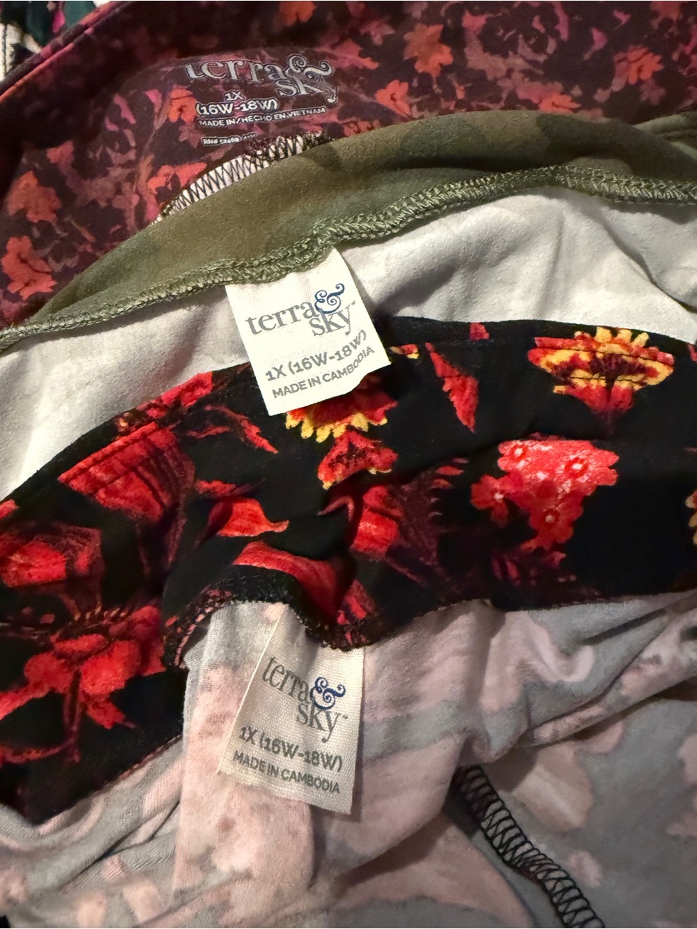 Assorted Printed plus leggins Bundle - Floral, Camo & Abstract Prints - Picture 4 of 5